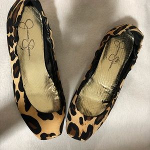Jessica Simpson leopard print flats